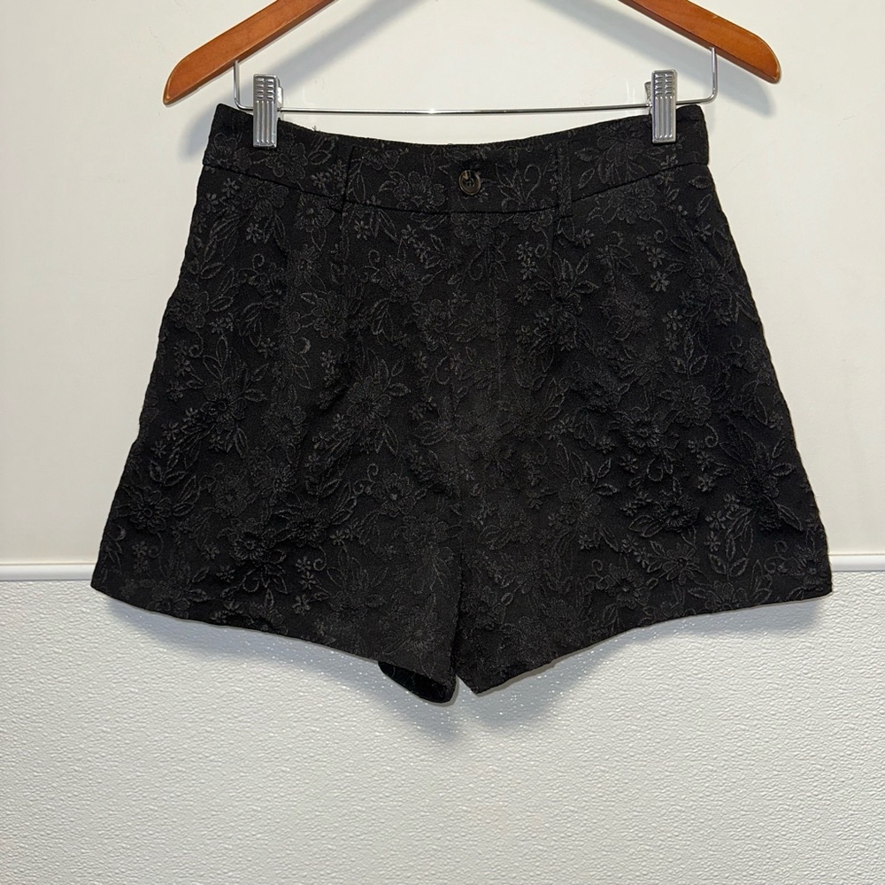 Women SHEIN Shorts M Black Floral